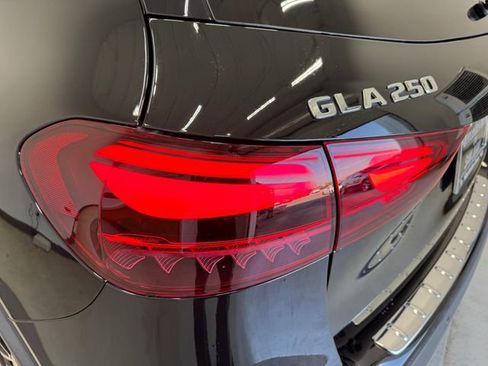 New 2025 Mercedes-Benz GLA 250 image 33