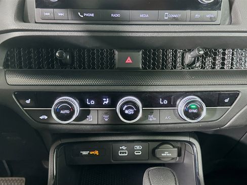 Used 2025 Honda CR-V EX image 23