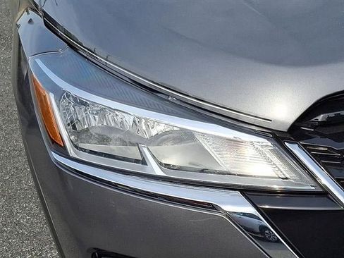 Certified 2024 Nissan Kicks SV image 9