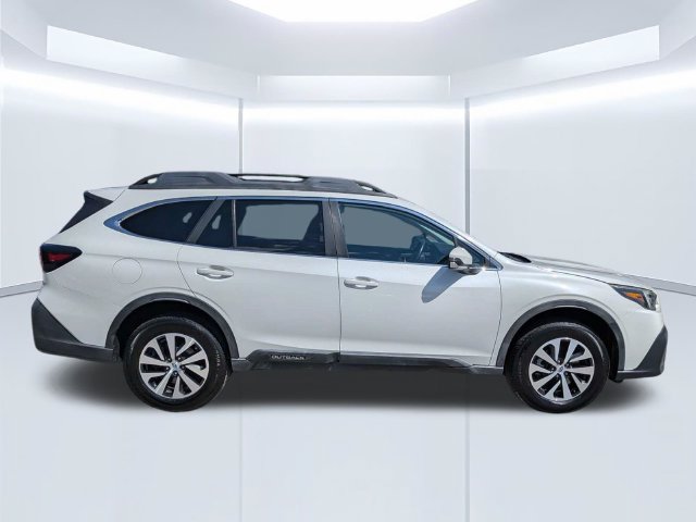 Used 2020 Subaru Outback Premium AWD/4WD image 3