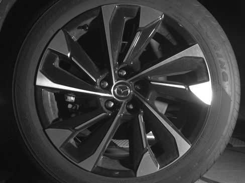 Used 2025 MAZDA CX-50 2.5 Hybrid w/ Premium Plus Pkg image 12