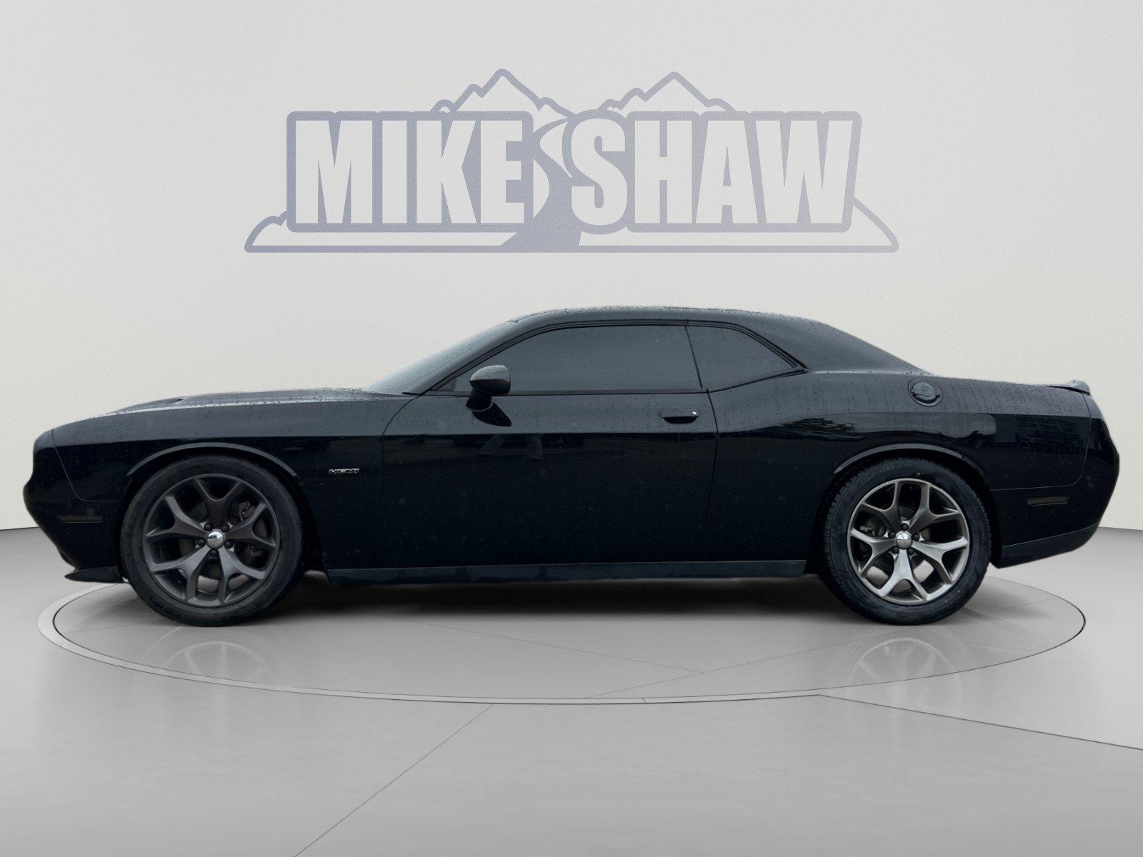 Used 2015 Dodge Challenger R/T Plus RWD image 2