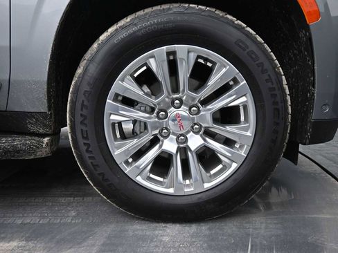 Used 2024 GMC Yukon Denali w/ Advanced Technology Package image 10