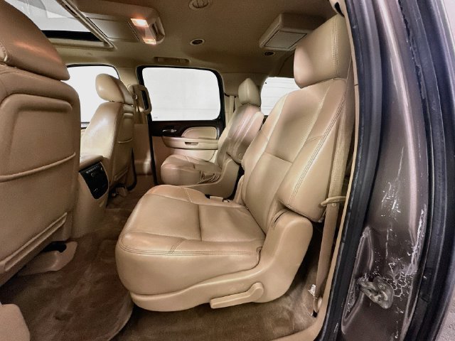 Used 2013 GMC Yukon XL Denali AWD/4WD image 30