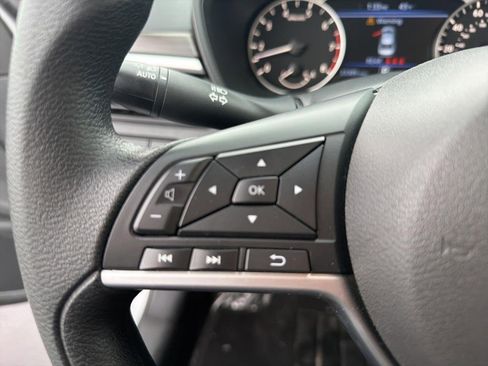 Used 2024 Nissan Altima 2.5 SV image 13