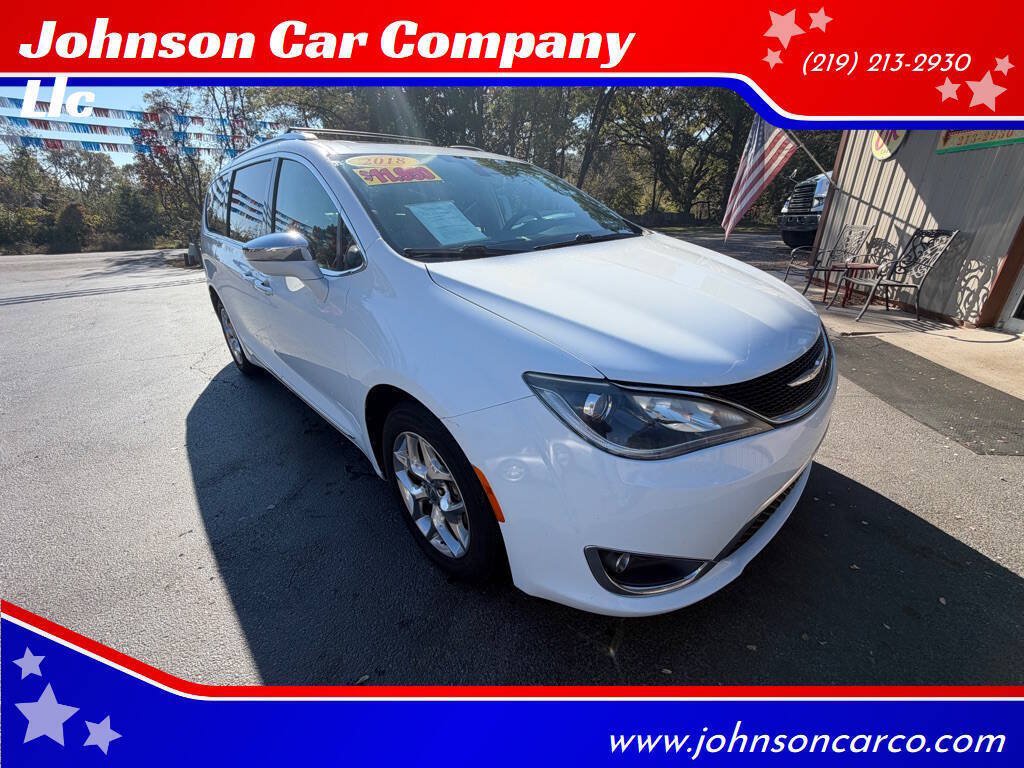 Used 2018 Chrysler Pacifica Limited FWD image 1