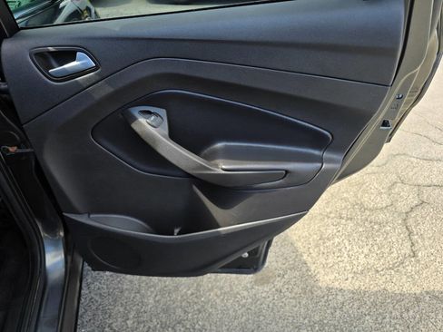 Used 2017 Ford Escape SE w/ SE Cold Weather Package image 26