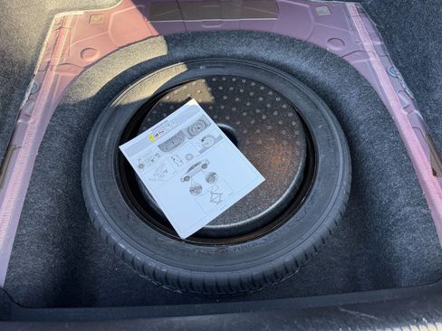 Used 2015 Chrysler 200 C w/ Navigation & Sound Group I image 95