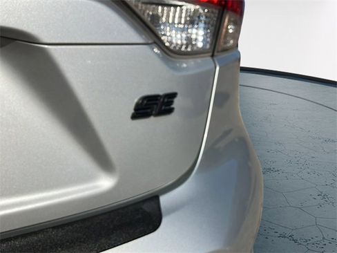 Used 2024 Toyota Corolla SE image 15