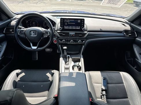 Used 2018 Honda Accord Sport image 10