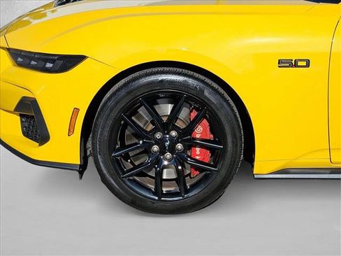 Used 2024 Ford Mustang GT Premium image 21