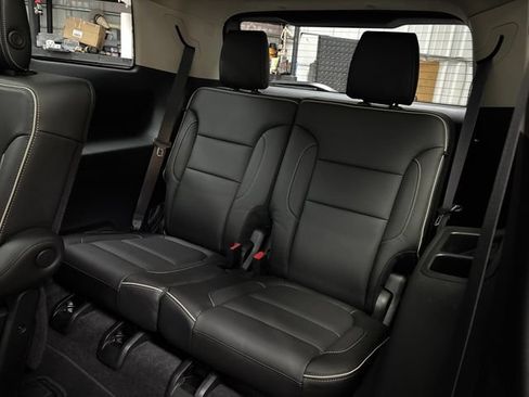 Used 2019 GMC Acadia Denali w/ Technology Package FWD image 39