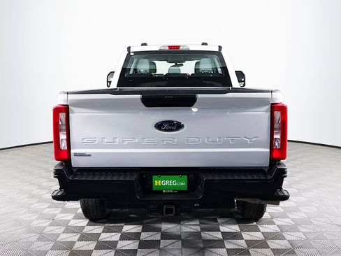 Used 2023 Ford F250 XL image 8