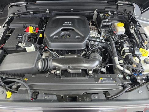 Used 2022 Jeep Wrangler Unlimited Sport image 39