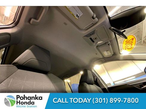 Used 2025 Toyota RAV4 XLE image 28