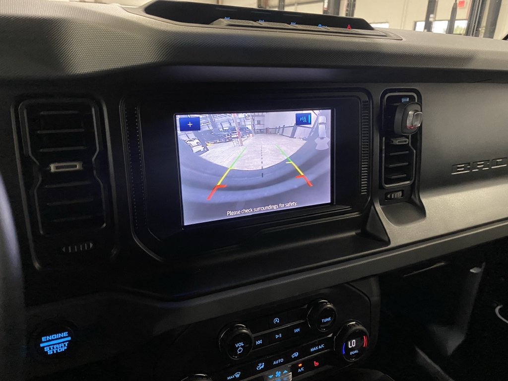 Used 2023 Ford Bronco Big Bend w/ Sasquatch Package AWD/4WD image 6