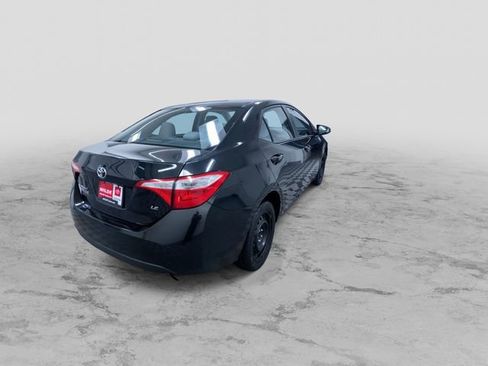 Used 2014 Toyota Corolla LE image 10