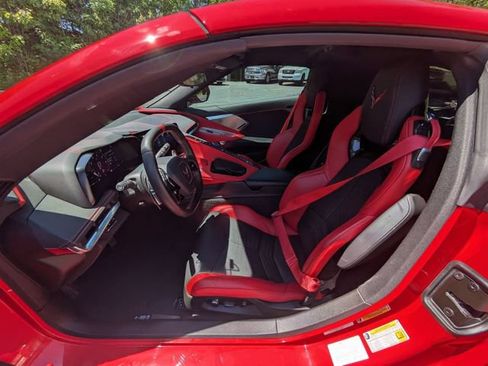 Used 2021 Chevrolet Corvette Stingray Preferred Cpe w/ Z51 Performance Package RWD image 25