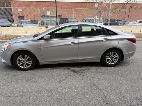 Used 2013 Hyundai Sonata GLS w/ Popular Equipment Pkg FWD image 5