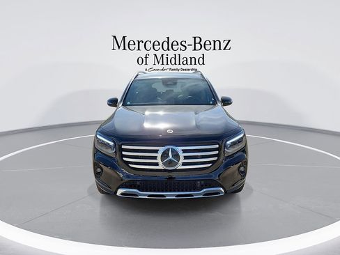 Used 2026 Mercedes-Benz GLB 250 image 3