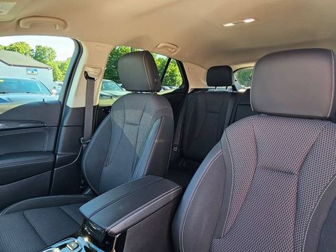 Used 2022 Buick Envision Preferred AWD/4WD image 18
