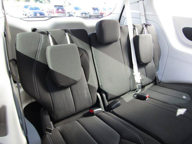 Used 2023 Chrysler Voyager LX FWD image 13