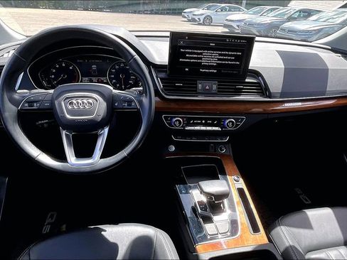 Certified 2023 Audi Q5 2.0T Premium AWD/4WD image 3