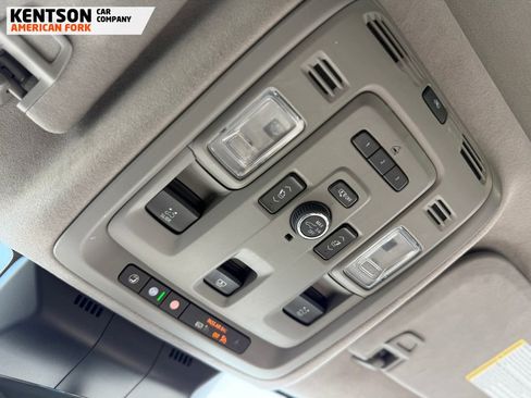 Used 2024 Cadillac Escalade Sport Platinum w/ LPO, ONYX Package image 37