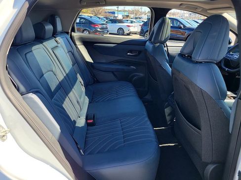 Used 2024 Nissan Ariya PLATINUM+ image 19