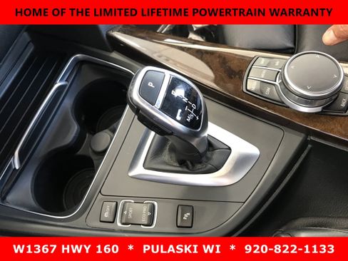 Used 2017 BMW 330i xDrive Sedan AWD/4WD image 10