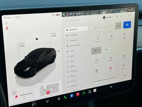 Used 2023 Tesla Model Y Long Range AWD/4WD image 25
