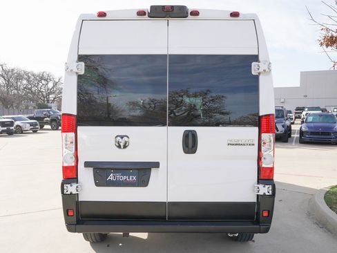 Used 2023 RAM ProMaster 2500 image 3