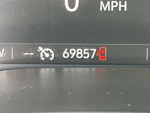 Used 2022 Chevrolet Colorado Z71 AWD/4WD image 29