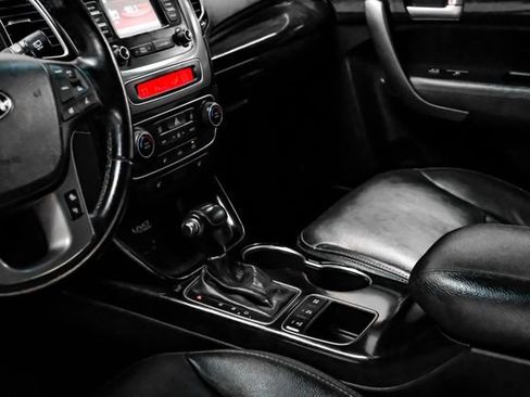 Used 2015 Kia Sorento EX image 30
