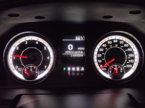Used 2019 RAM 1500 Express RWD image 23