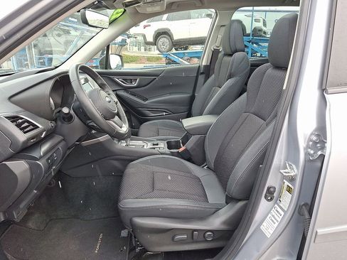 Used 2023 Subaru Forester Premium image 15