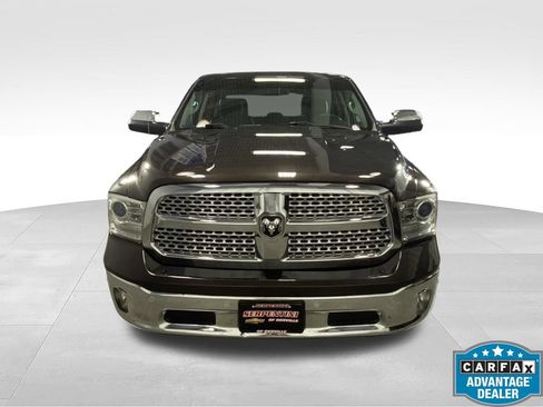 Used 2017 RAM 1500 Laramie AWD/4WD image 2