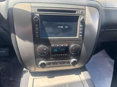 Used 2010 GMC Sierra 1500 SLT w/ All-Terrain Package AWD/4WD image 36