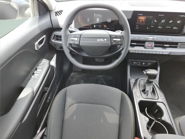 New 2026 Kia K4 FWD image 18