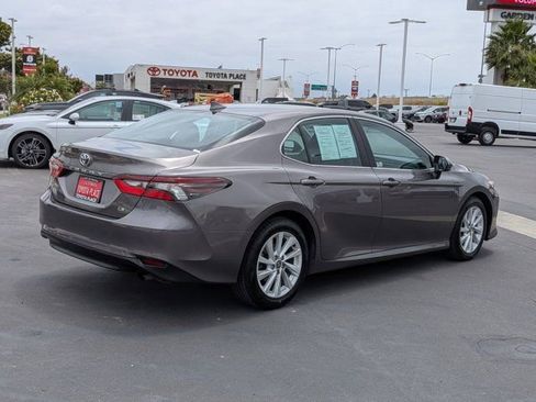 Used 2024 Toyota Camry LE FWD image 8