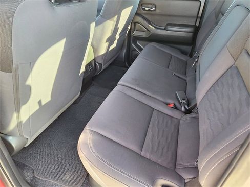 Used 2023 Nissan Frontier SV w/ SV Convenience Package image 29