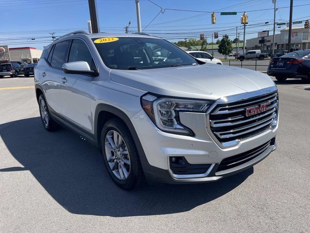Used 2022 GMC Terrain SLT w/ Infotainment Package II FWD image 7
