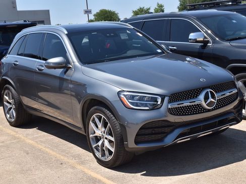 Used 2021 Mercedes-Benz GLC 300 4MATIC image 4