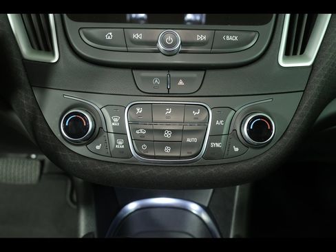 Used 2024 Chevrolet Malibu LT image 25