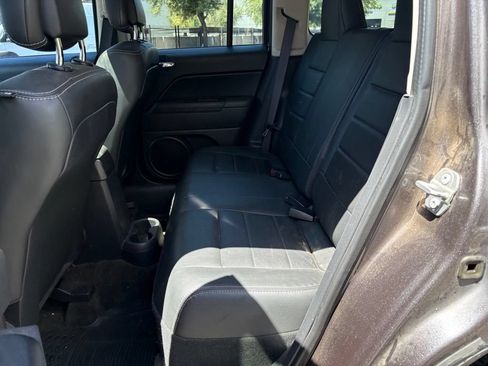 Used 2017 Jeep Patriot High Altitude AWD/4WD image 11