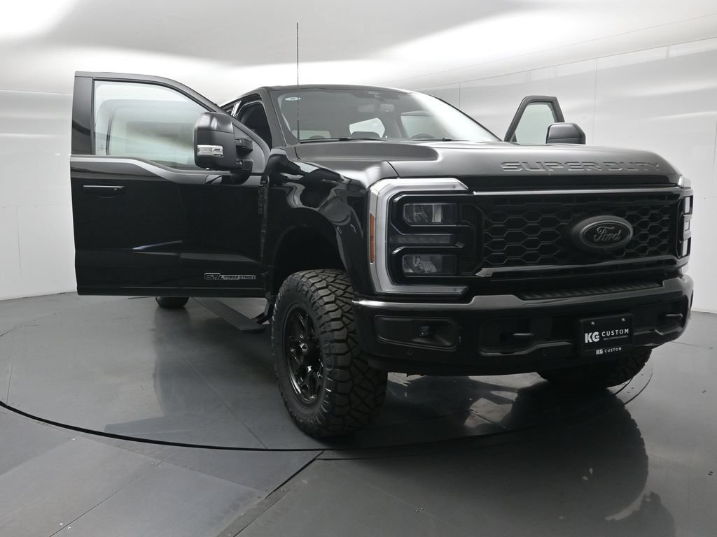 New 2026 Ford F250 Lariat w/ Black Appearance Package AWD/4WD image 31