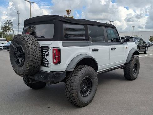 Used 2022 Ford Bronco Badlands AWD/4WD image 3