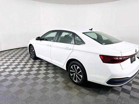 Used 2025 Volkswagen Jetta S FWD image 5