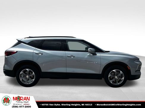 Used 2024 Chevrolet Blazer LT FWD image 6