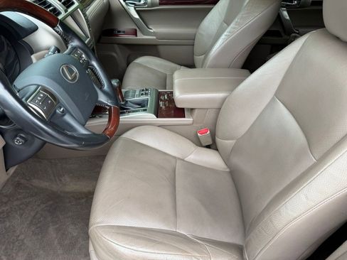 Used 2018 Lexus GX 460 Premium w/ Premium Package AWD/4WD image 5